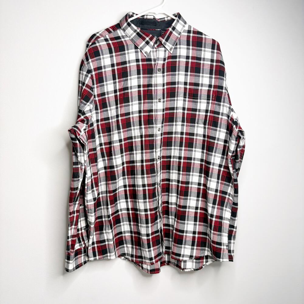 Chaps Men’s XXL Plaid Flannel Shirt Red Black White Long Sleeve Button Down
